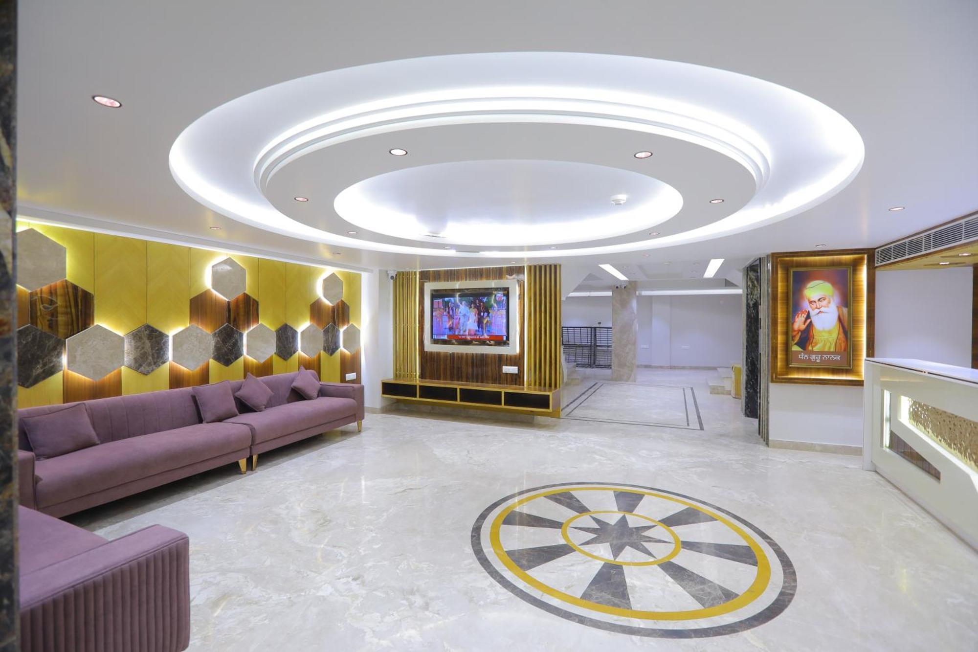 Hotel Glitz - Walk In From New Delhi Railway Station Exterior photo