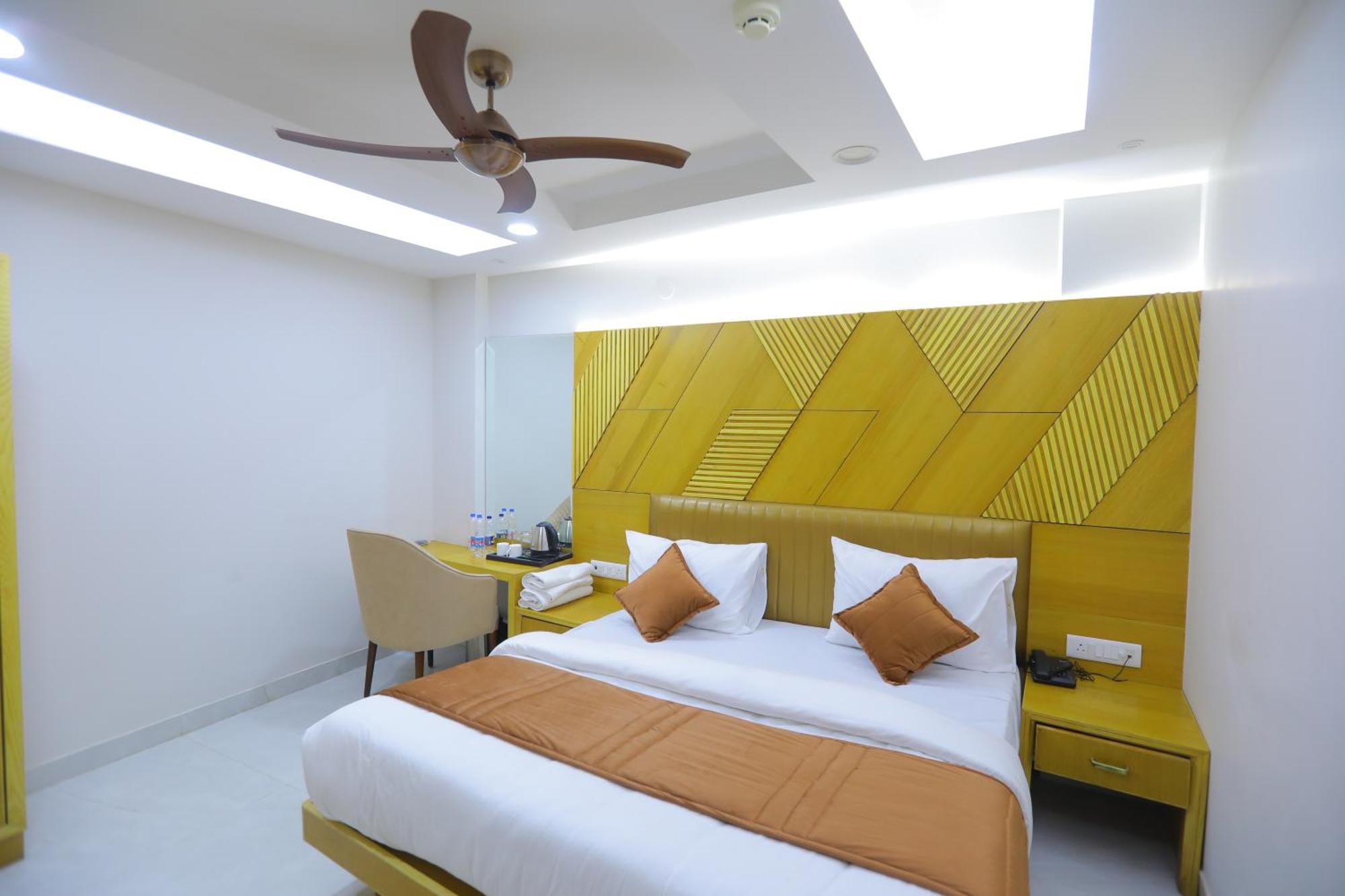Hotel Glitz - Walk In From New Delhi Railway Station Exterior photo